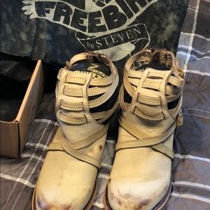 Freebird by Steven distressed Stair